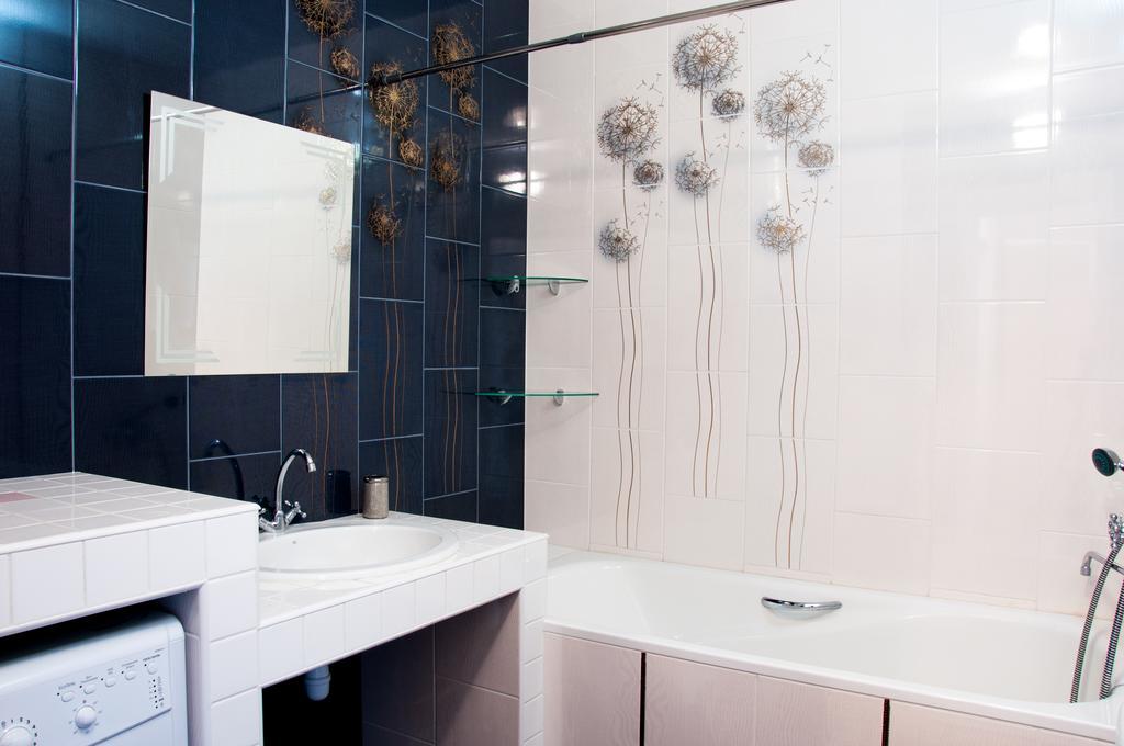 Apartment On Bogatyrskaya 6A Київ Екстер'єр фото